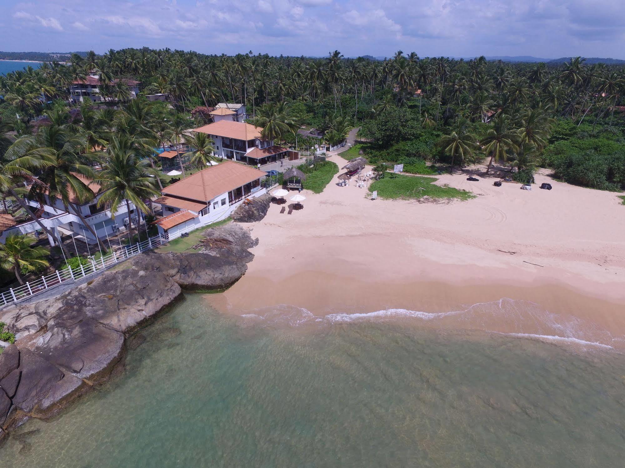White Villa Resort Ahungalla Bagian luar foto